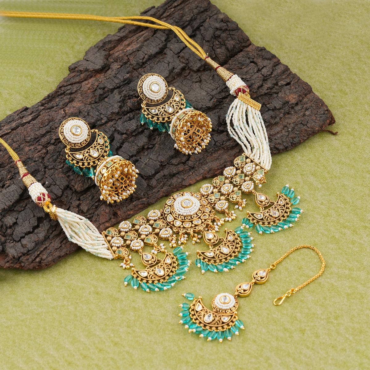 Zaveri Pearls Green Beaded Kundan & Pearls Choker Necklace with Matching Jhumka Earrings & Maangtikka Set