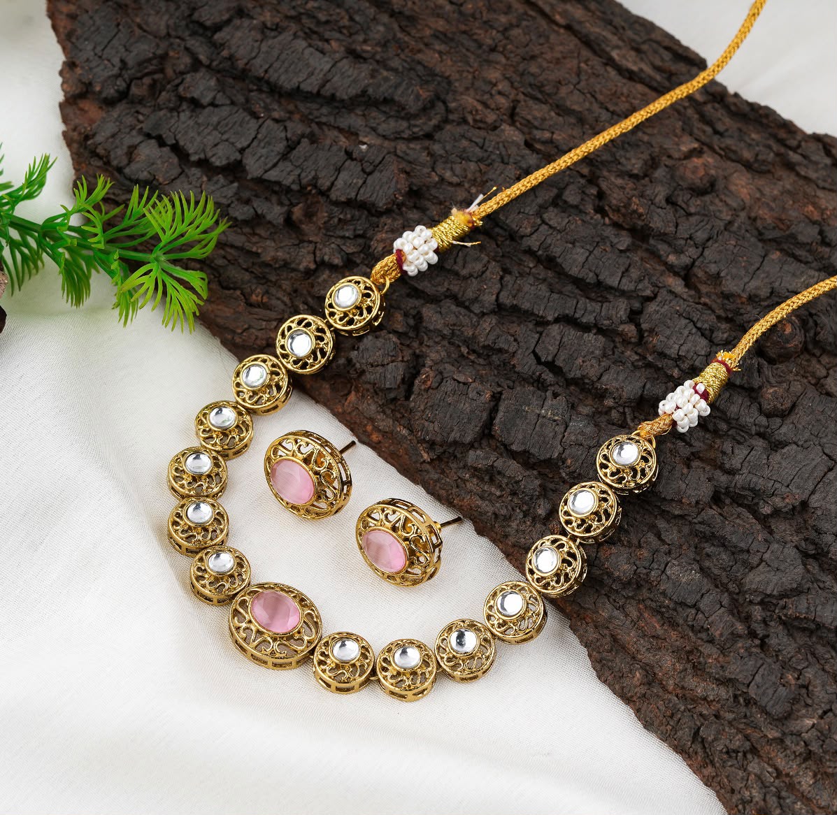 Emerald  Stone Round Kundan Necklace Set