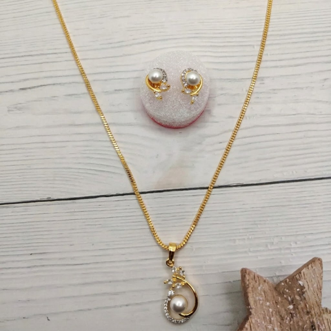 Pendant With Earrings