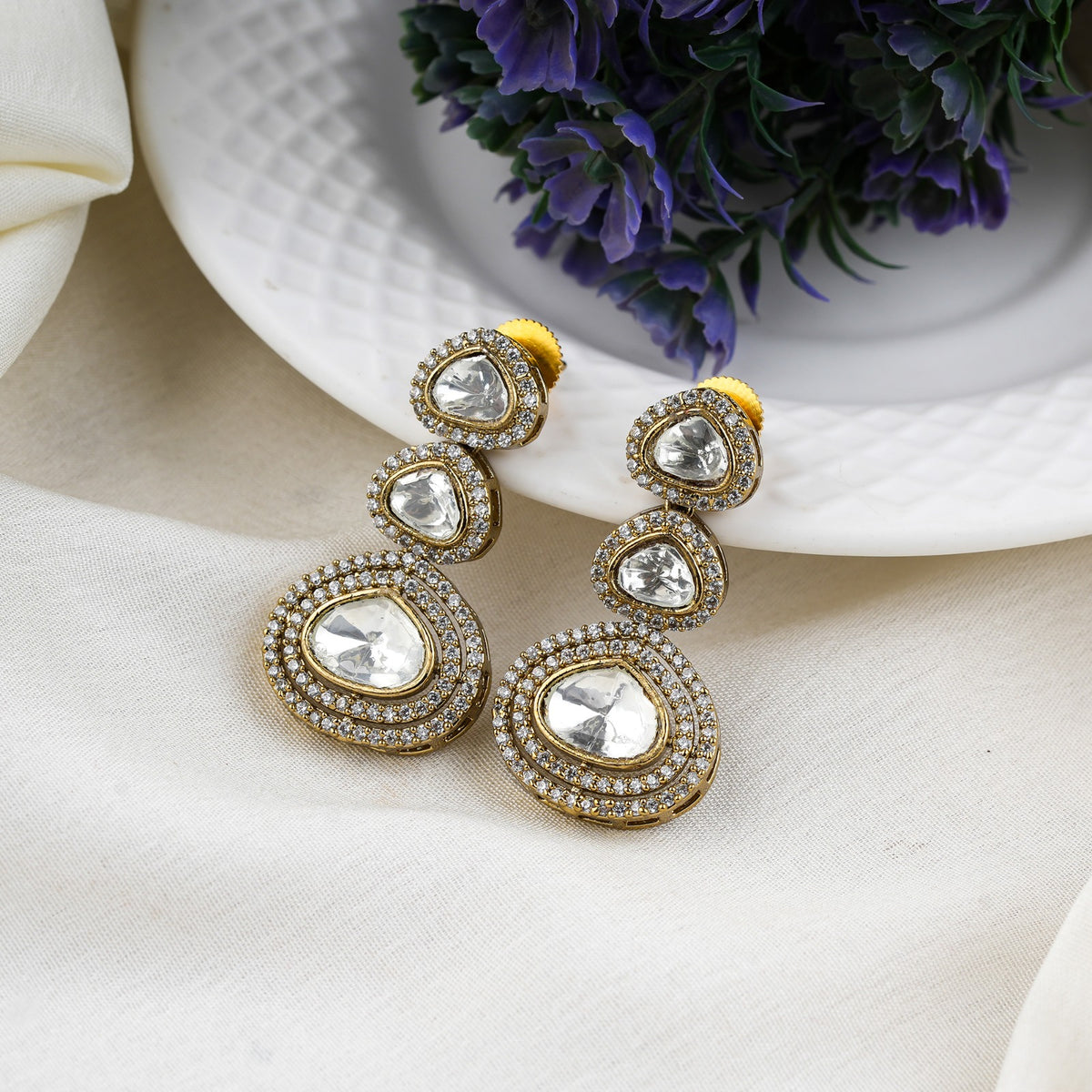 Elegant Gold Kundan Drop Earrings