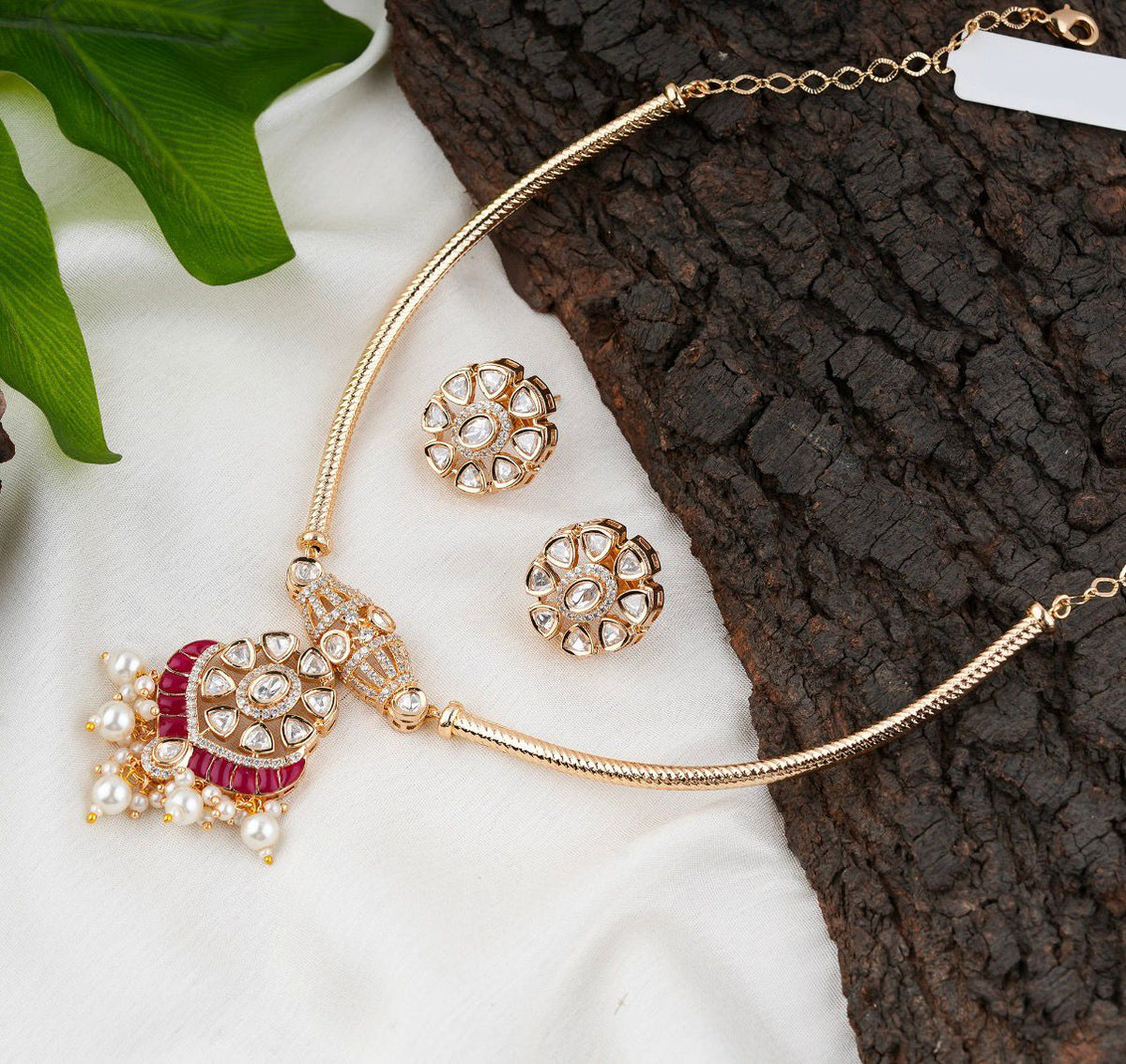 Graceful Ruby Kundan Pendant Set