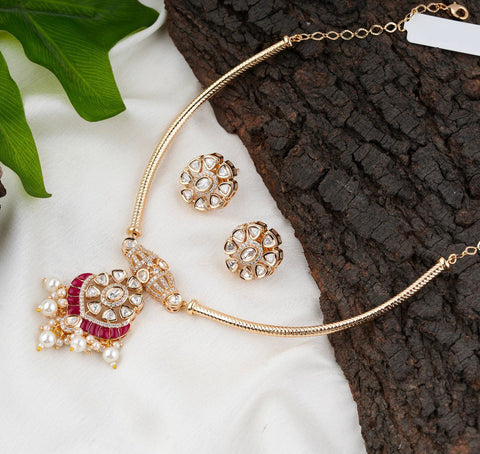 Graceful Ruby Kundan Pendant Set