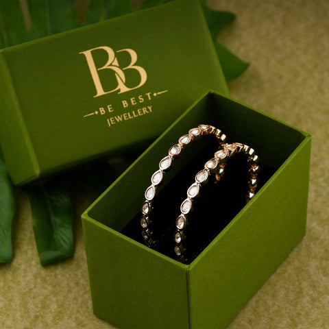Royal Single Line Kundan Studded Bangles